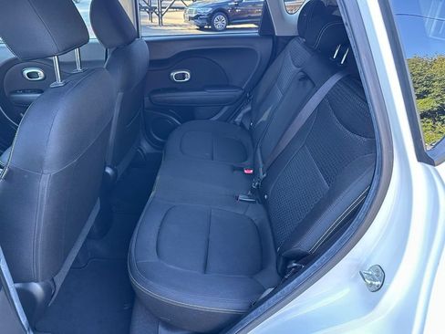 Used 2016 Kia Soul + w/ Designer's Package FWD image 10