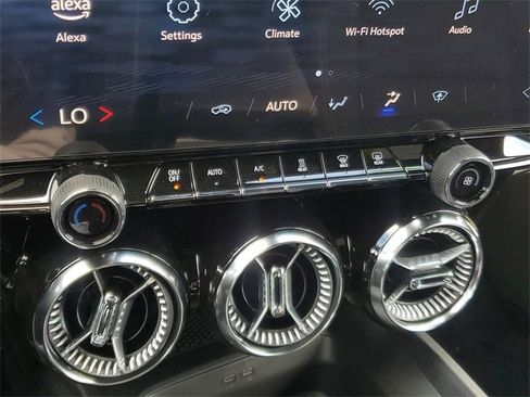 New 2025 Chevrolet Blazer EV LT image 27