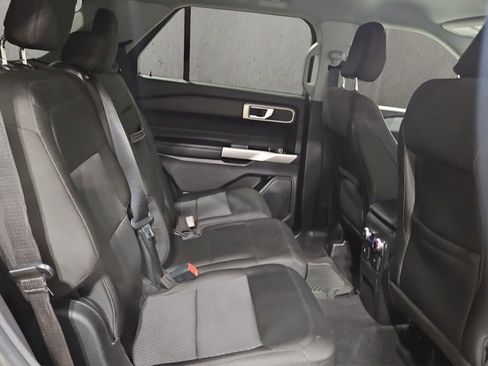 Used 2022 Ford Explorer XLT w/ Class IV Trailer Tow Package image 20