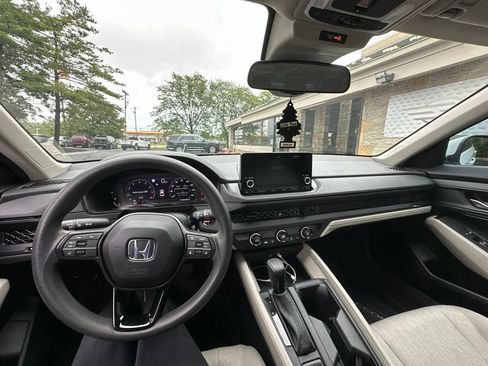 Used 2024 Honda Accord LX image 8