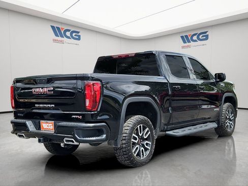 Used 2025 GMC Sierra 1500 AT4 w/ AT4 Premium Package AWD/4WD image 4