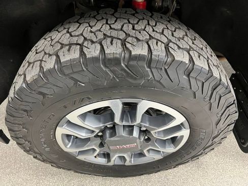 Used 2024 GMC Sierra 3500 SLE AWD/4WD image 15