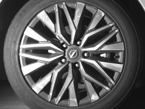 Used 2025 Nissan Altima 2.5 SV image 13