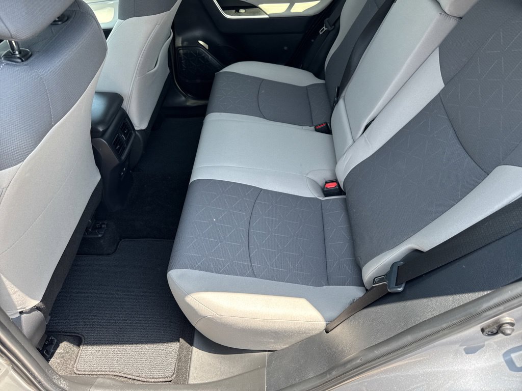 Used 2024 Toyota RAV4 XLE FWD image 25