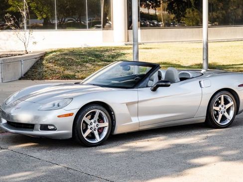 Used 2006 Chevrolet Corvette Convertible w/ Preferred Equipment Group image 57
