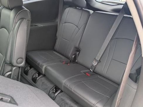 Used 2021 Buick Enclave Avenir w/ Avenir Technology Package AWD/4WD image 16