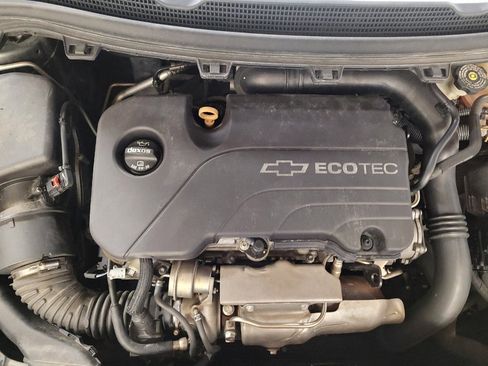 Used 2017 Chevrolet Cruze LT image 30