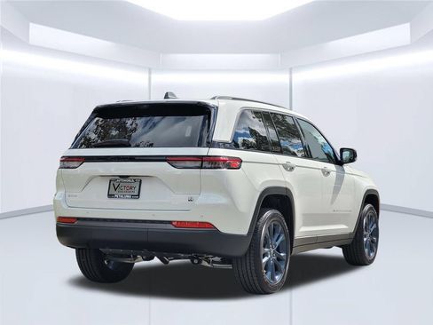 New 2026 Jeep Grand Cherokee Limited AWD/4WD image 4