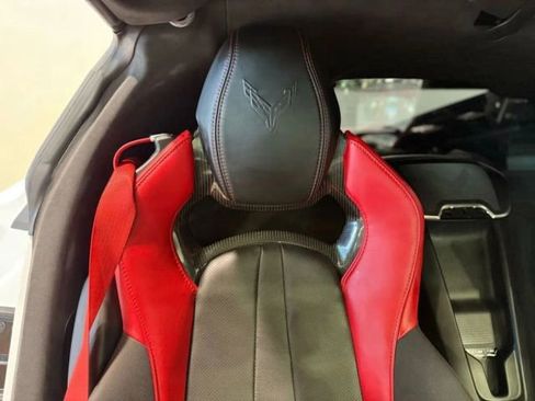 Used 2022 Chevrolet Corvette Stingray Premium Cpe w/ Z51 Performance Package image 15