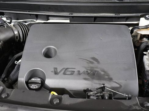 Used 2023 Chevrolet Traverse RS image 20