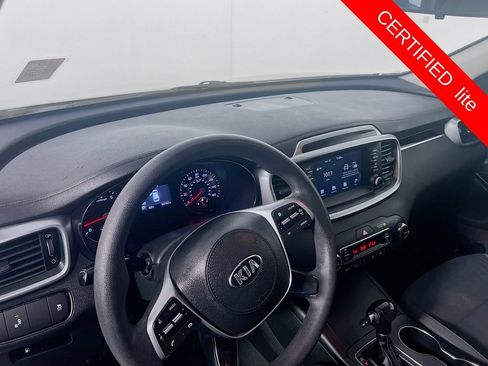 Used 2019 Kia Sorento FWD V6 image 10