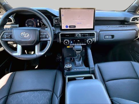 Used 2024 Toyota Tacoma Limited w/ Limited Package (LT) AWD/4WD image 15