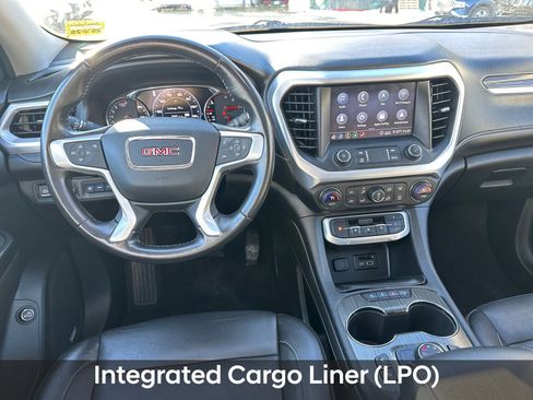 Used 2020 GMC Acadia SLT w/ Driver Alert Package II image 18