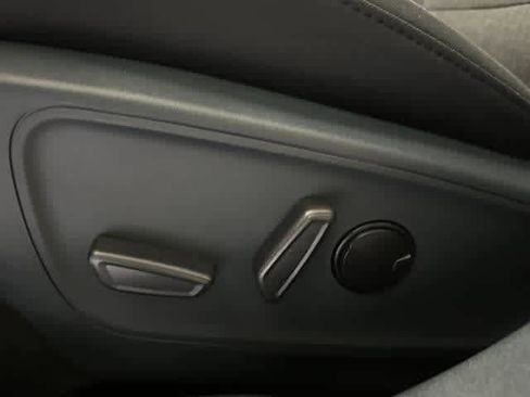 New 2025 Ford Maverick XLT w/ XLT Luxury Package image 13