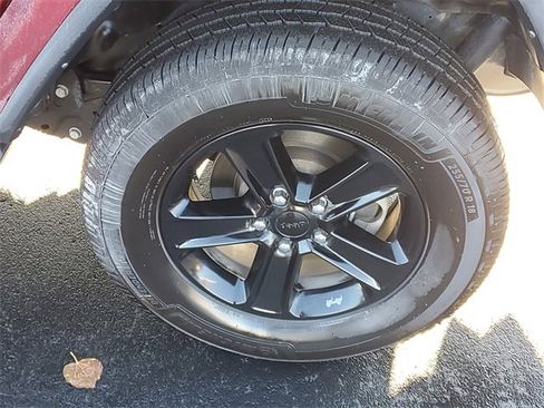 Certified 2021 Jeep Wrangler Unlimited Sahara image 5