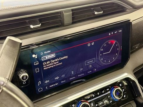 Used 2024 GMC Sierra 2500 Denali w/ Denali Reserve Package image 15