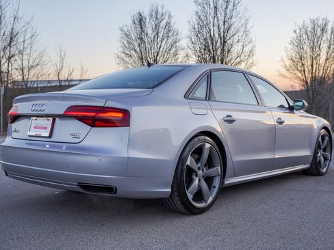 Used 2018 Audi A8 L 4.0T image 8