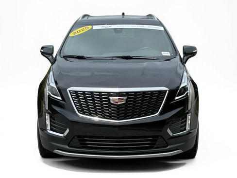 Certified 2025 Cadillac XT5 Premium Luxury w/ LPO, Floor Liner Package AWD/4WD image 9