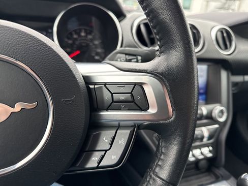 Used 2022 Ford Mustang EcoBoost image 14