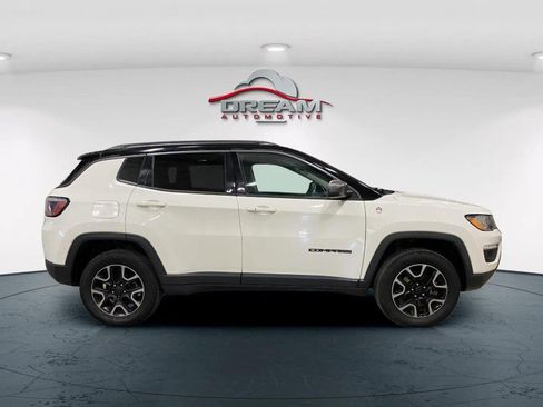 Used 2019 Jeep Compass Trailhawk AWD/4WD image 18