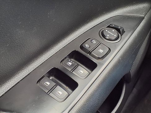 Used 2023 Kia Rio LX image 10