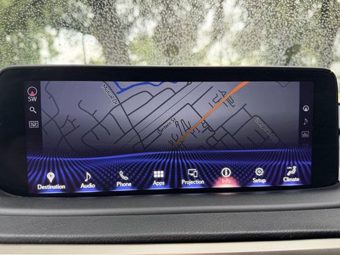 Certified 2022 Lexus RX 350L Luxury w/ Accessory Package (Z1) FWD image 24
