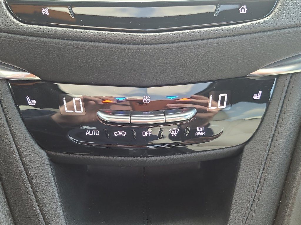 Used 2023 Cadillac XT5 Sportv w/ Technology Package AWD/4WD image 23