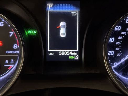 Used 2019 Toyota Camry LE w/ Convenience Package FWD image 19