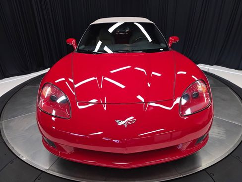 Used 2006 Chevrolet Corvette Convertible RWD image 39