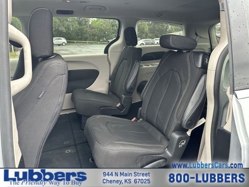 Used 2023 Chrysler Voyager LX FWD image 19