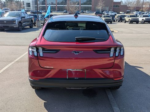 Certified 2025 Ford Mustang Mach-E Premium image 5