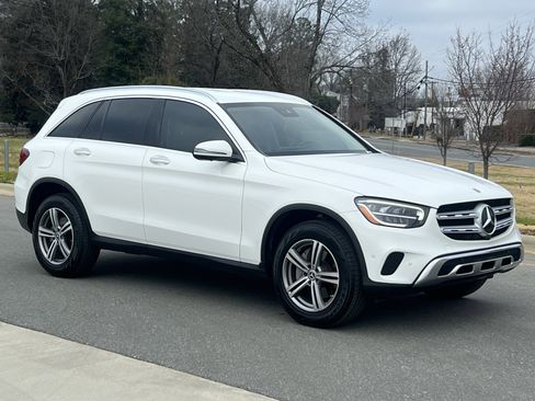 Used 2022 Mercedes-Benz GLC 300 image 1