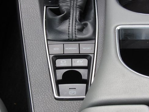 Certified 2019 Toyota Avalon XSE w/ Carpet Mat Package FWD image 29
