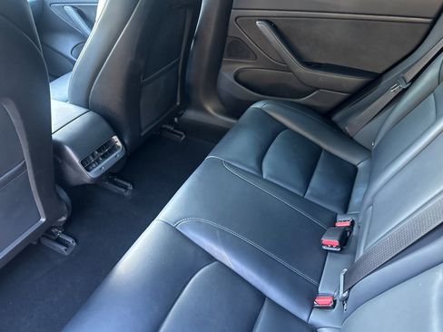 Used 2018 Tesla Model 3 Long Range image 25