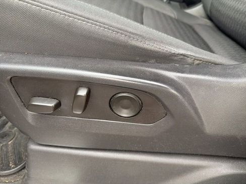 Used 2022 Chevrolet Silverado 1500 LT image 22