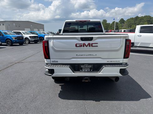 Used 2024 GMC Sierra 2500 Denali w/ Denali Reserve Package AWD/4WD image 6