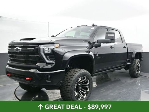 Used 2025 Chevrolet Silverado 2500 LTZ w/ Trail Boss Package image 7
