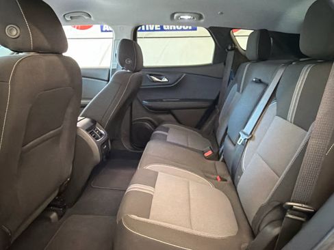 Used 2025 Chevrolet Blazer LT FWD image 18