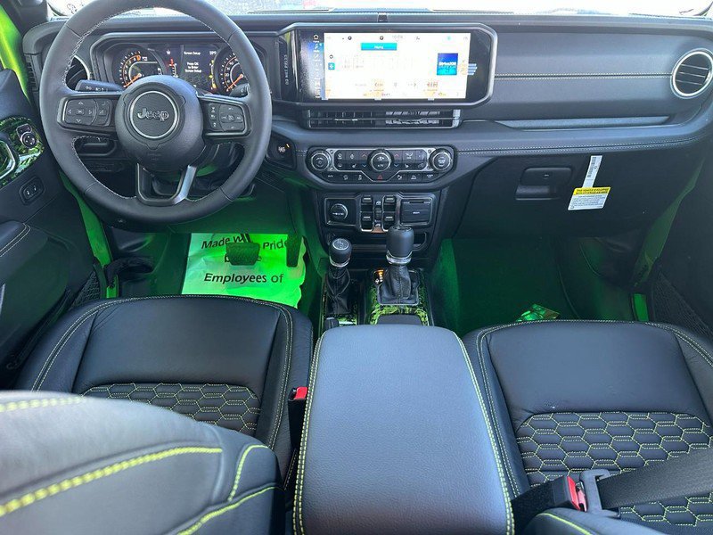 New 2025 Jeep Gladiator Sport w/ Premium Package AWD/4WD image 5