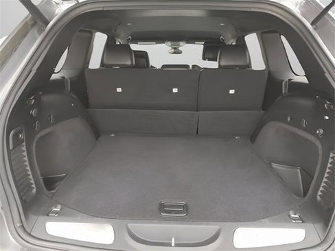 Used 2018 Jeep Grand Cherokee Limited image 33