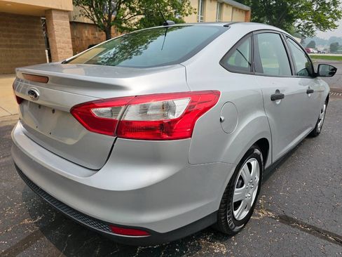 Used 2014 Ford Focus S FWD image 9