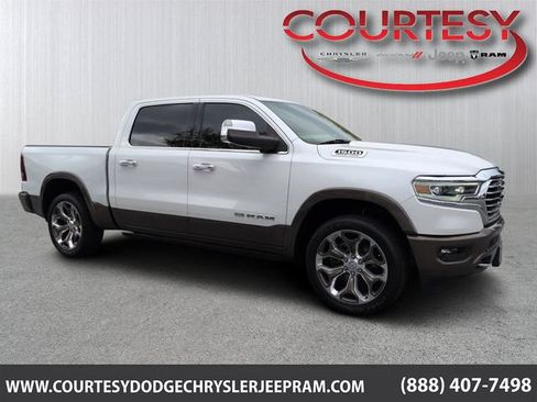 Used 2022 RAM 1500 Limited AWD/4WD image 1
