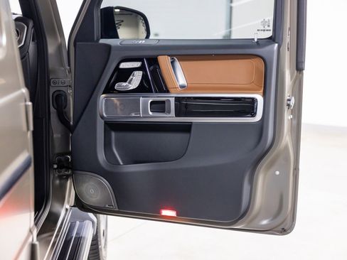 Used 2025 Mercedes-Benz G 63 AMG 4MATIC w/ Night Package Magno image 25