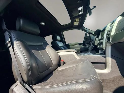 Used 2014 Ford F150 FX4 w/ Equipment Group 402A Luxury AWD/4WD image 10