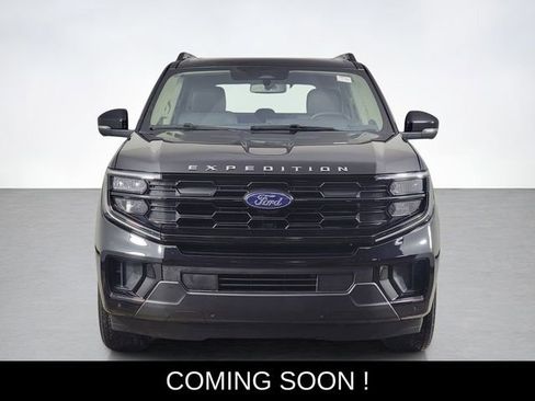 Used 2025 Ford Expedition Active image 8