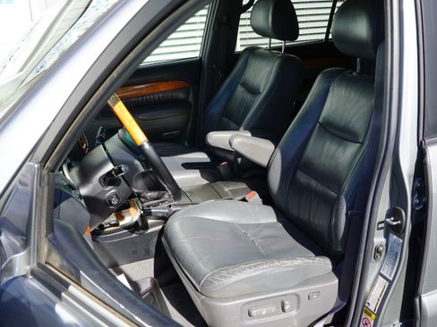 Used 2004 Lexus GX 470 AWD/4WD image 39