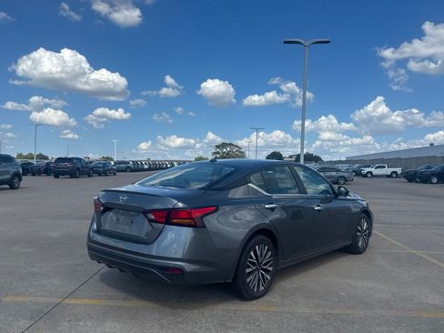 Certified 2025 Nissan Altima 2.5 SV FWD image 21