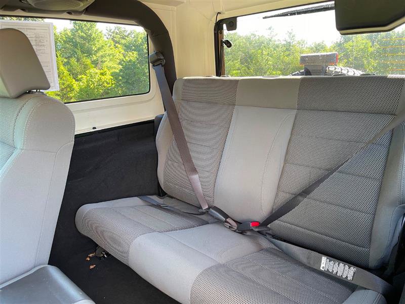 Used 2007 Jeep Wrangler Sahara w/ Dual Top Group AWD/4WD image 13