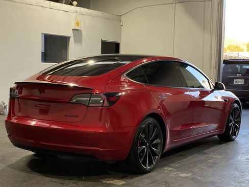 Used 2020 Tesla Model 3 Performance image 4