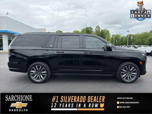 Used 2024 Cadillac Escalade ESV Sport AWD/4WD image 1